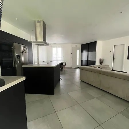 Villa Maison 3 Avec Piscine Chauffee Mios