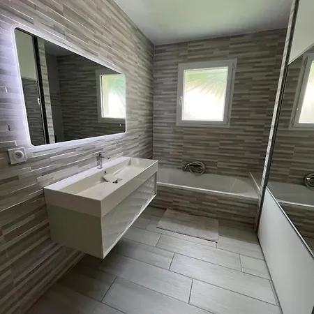 Maison 3 Avec Piscine Chauffee Villa *