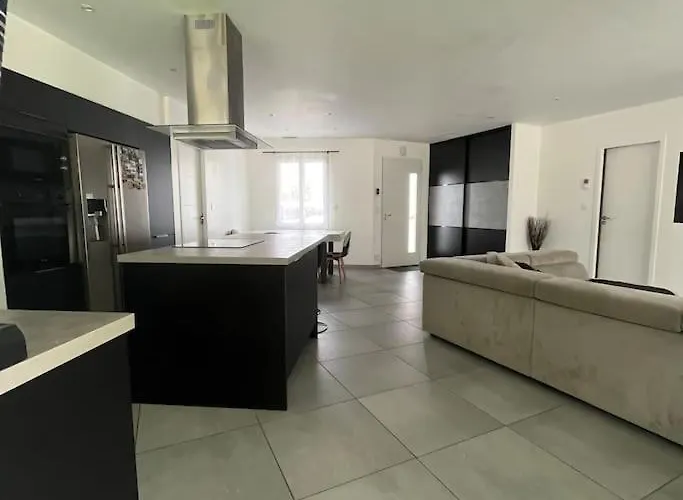 빌라 Maison 3 Avec Piscine Chauffee 미오