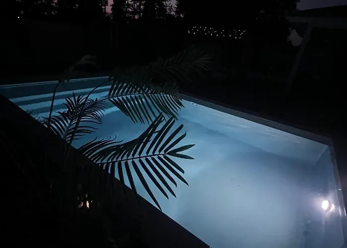 빌라 Maison 3 Avec Piscine Chauffee 미오